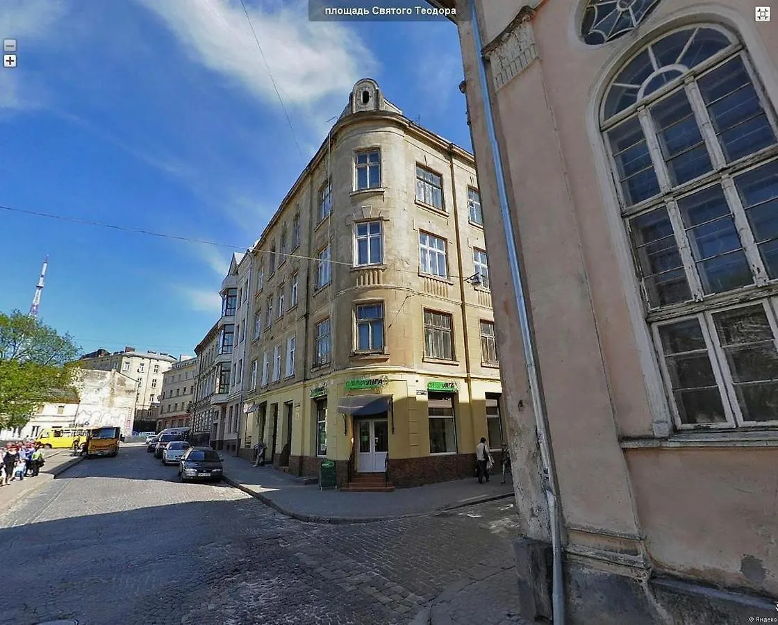 Romantic Apartments - In The Center Of Lviv , King-Size Bed