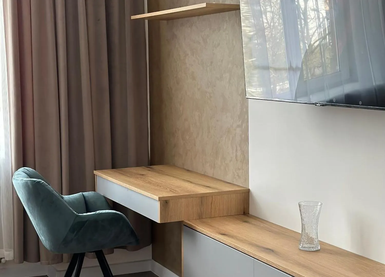 Romantic Apartments - In The Center Of Lviv , King-Size Bed