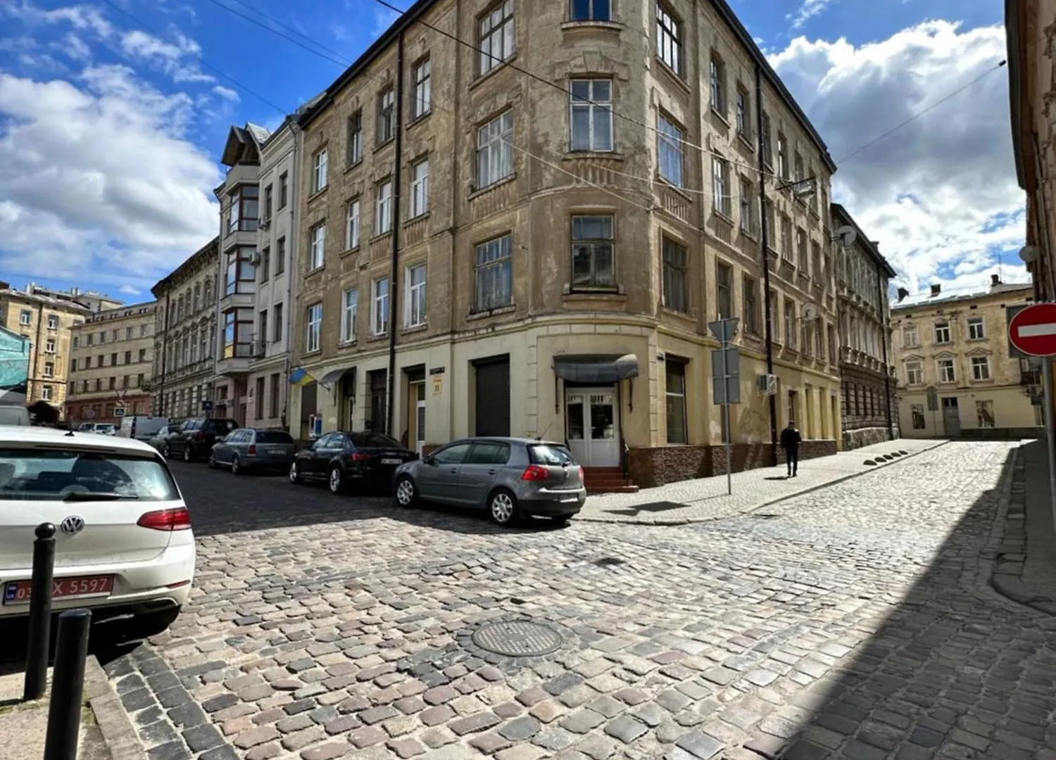 Romantic Apartments - In The Center Of Lviv , King-Size Bed 0*,
